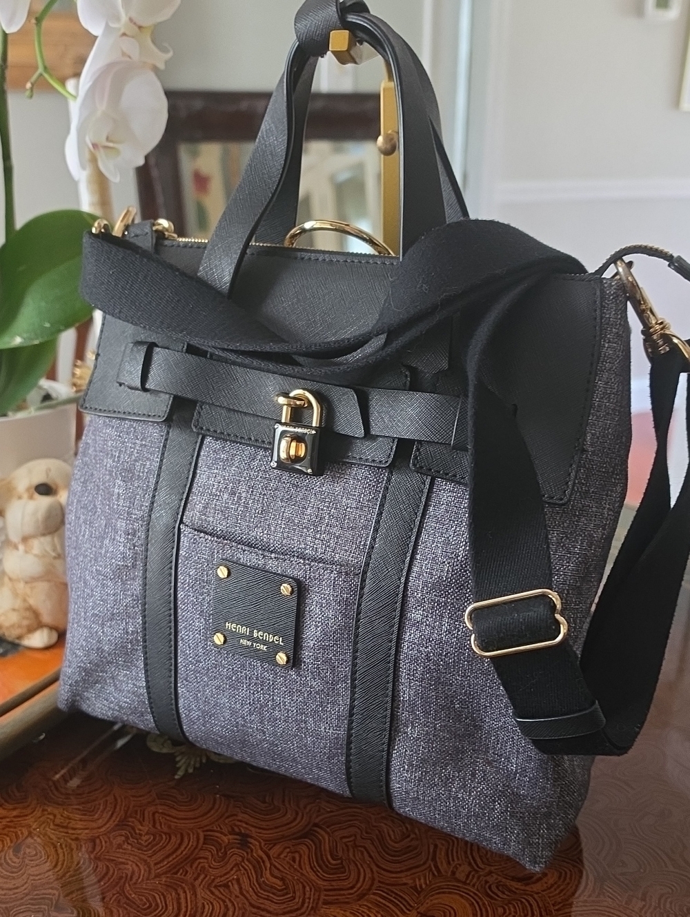Henri Bendel Jetsetter Convertible Backpack Shoulder / Crossbody EUC